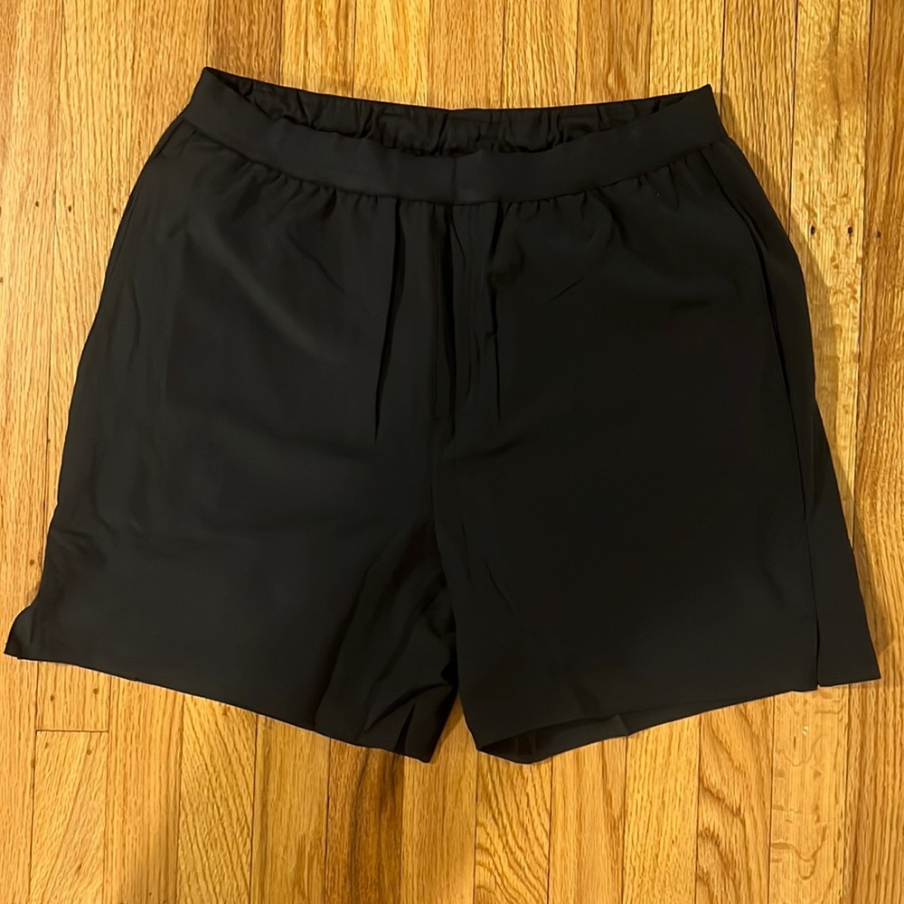 Men’s Peloton Output Climb Shorts 6” with Built-in Liner - Medium NWT